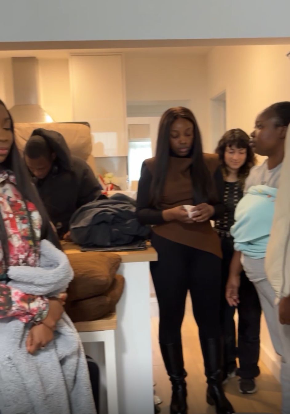 On Set Hair Continuity (UK Production)